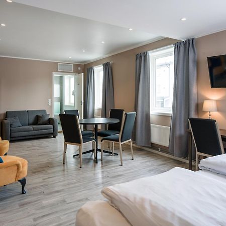 Comfort Hotel פינסנס מראה חיצוני תמונה