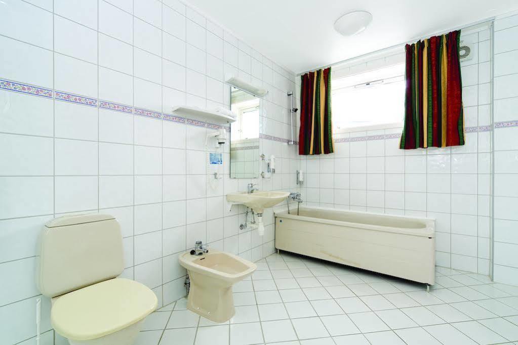 Comfort Hotel פינסנס מראה חיצוני תמונה